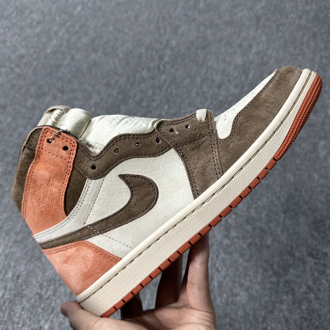 Jordan 1 Retro High  SP Dusted Clay