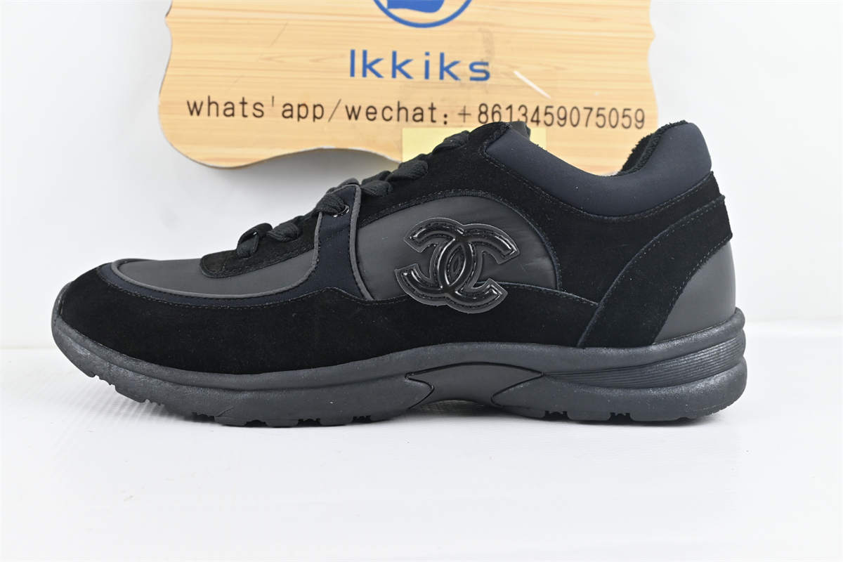 Ch**el Low Top Trainer Black