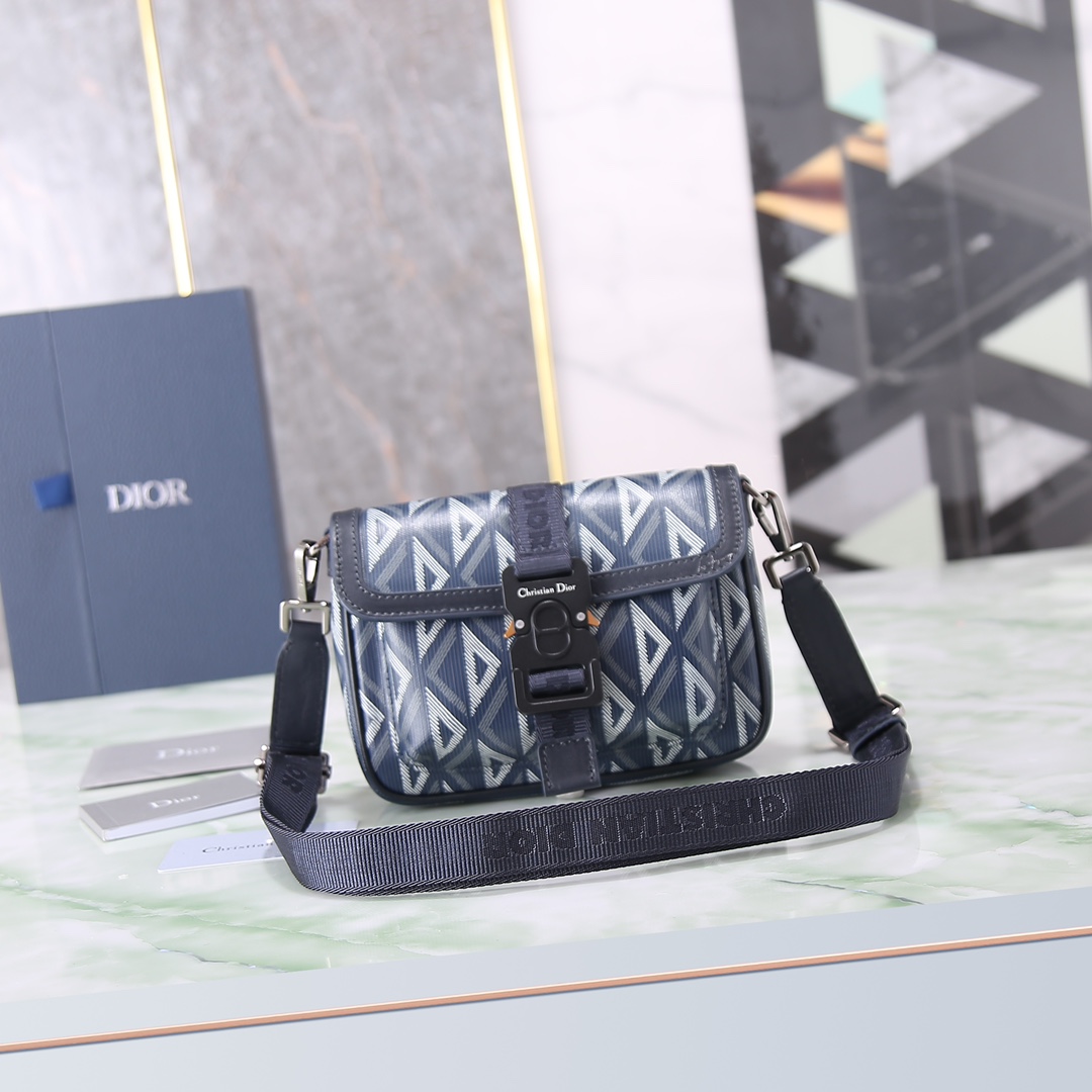 D10r Hit The Road Shoulder Bag