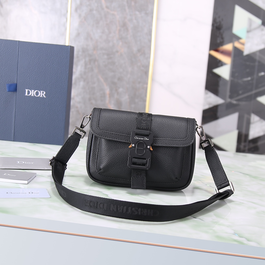 D10r Hit The Road Shoulder Bag