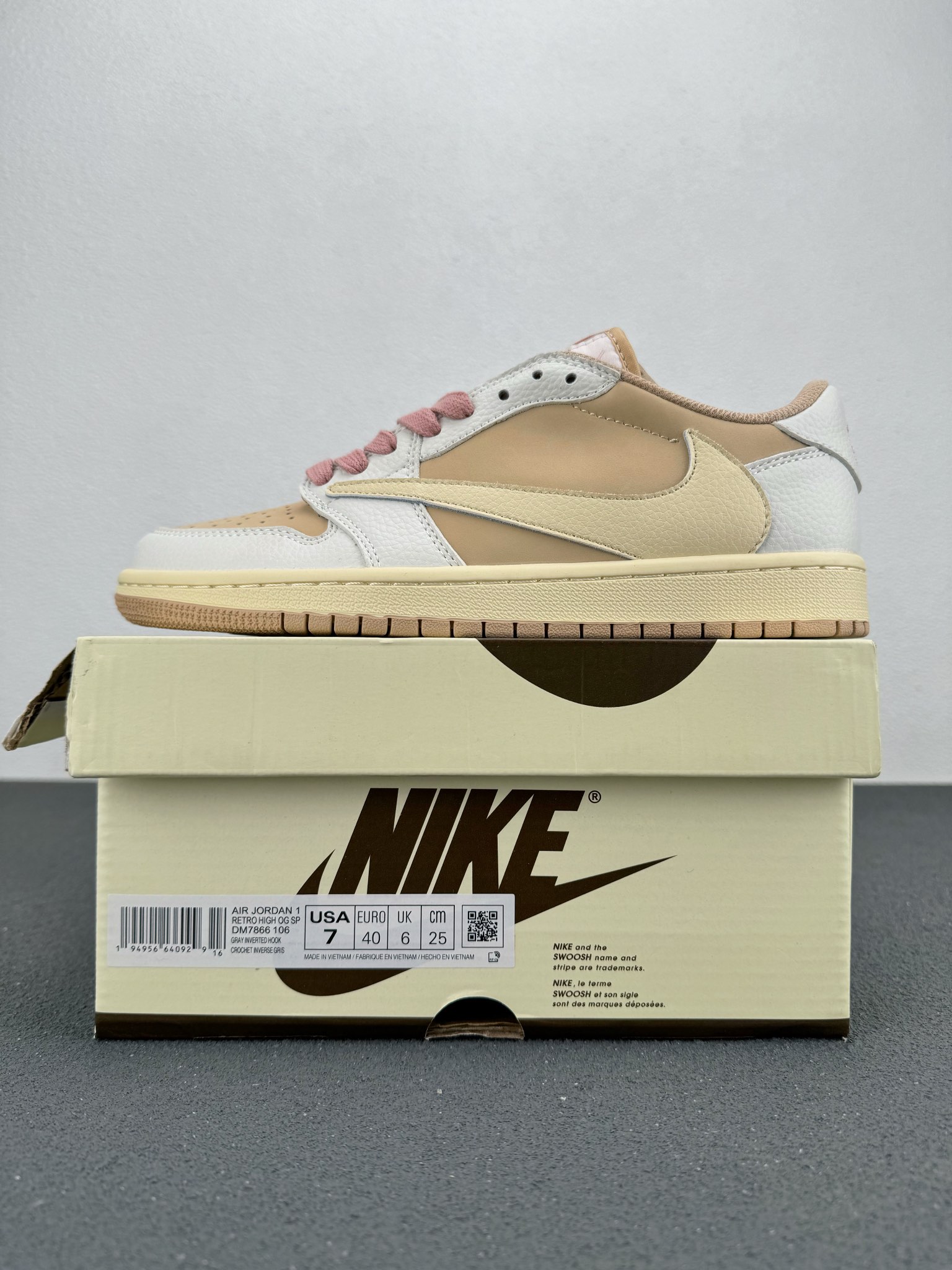 Air Jordan 1 Low Travis Scott