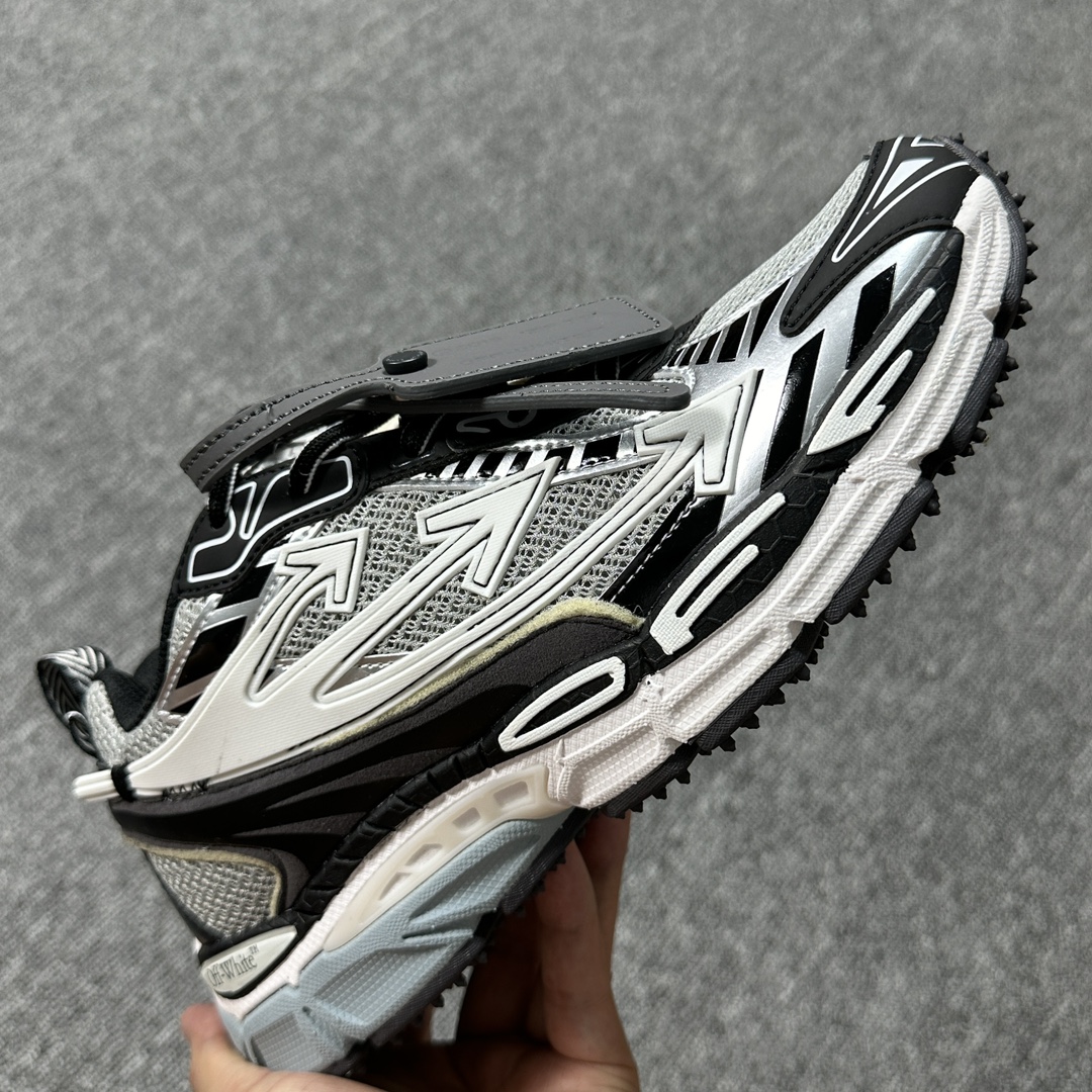 OFF-WHITE Be Right Back