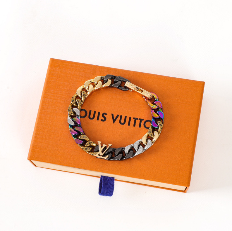 L0vis Vvtt0n Bracelet