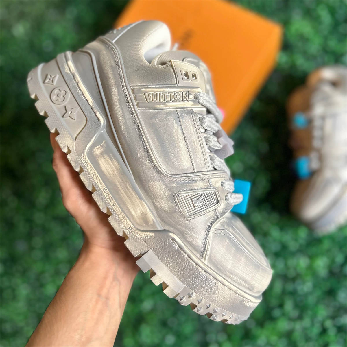 L0vis Vvtt0n Trainer Maxi 'Grey'