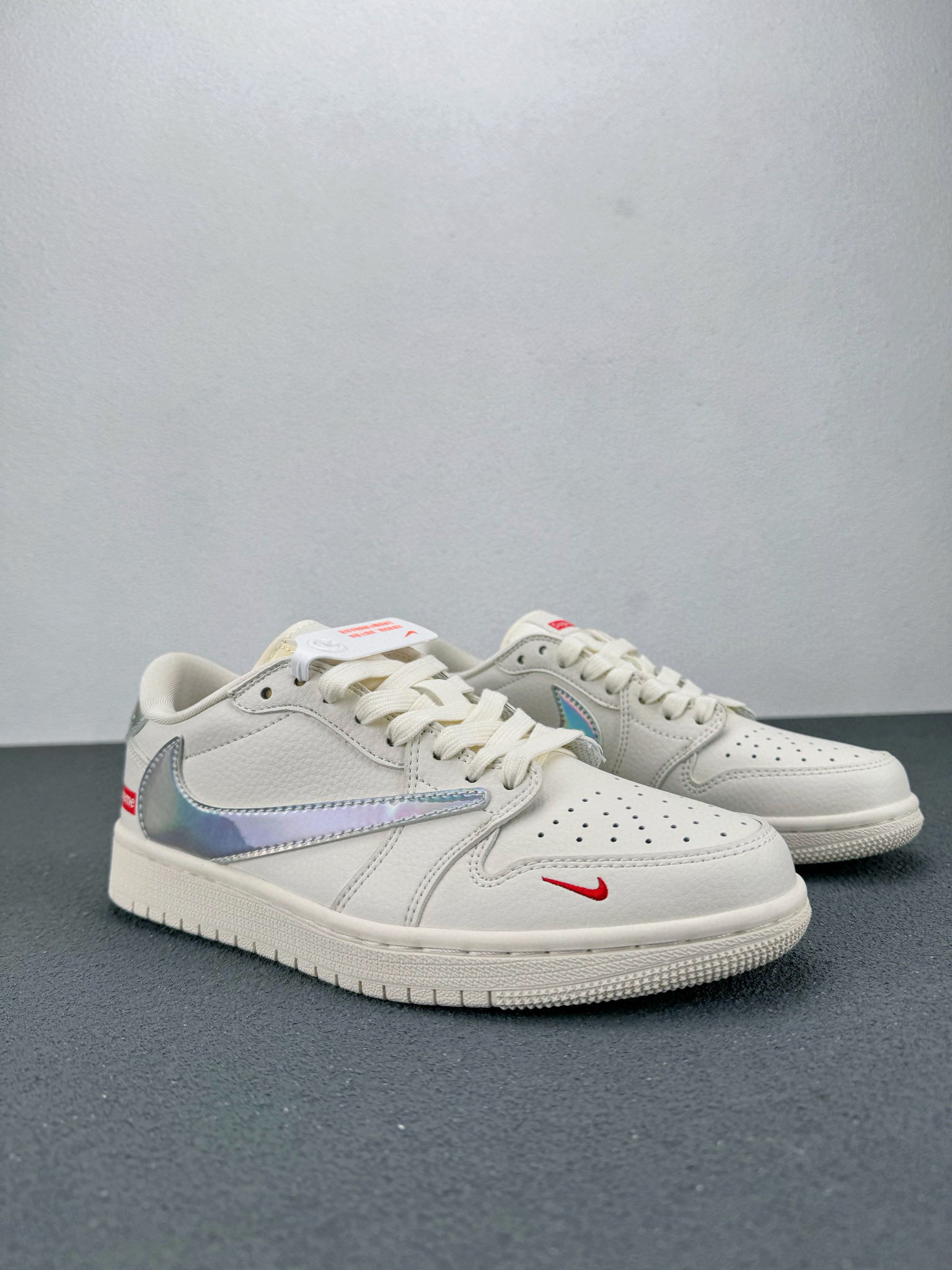 Travis Scott x Fragment Design x Air Jordan 1 Low OG SP AJ1