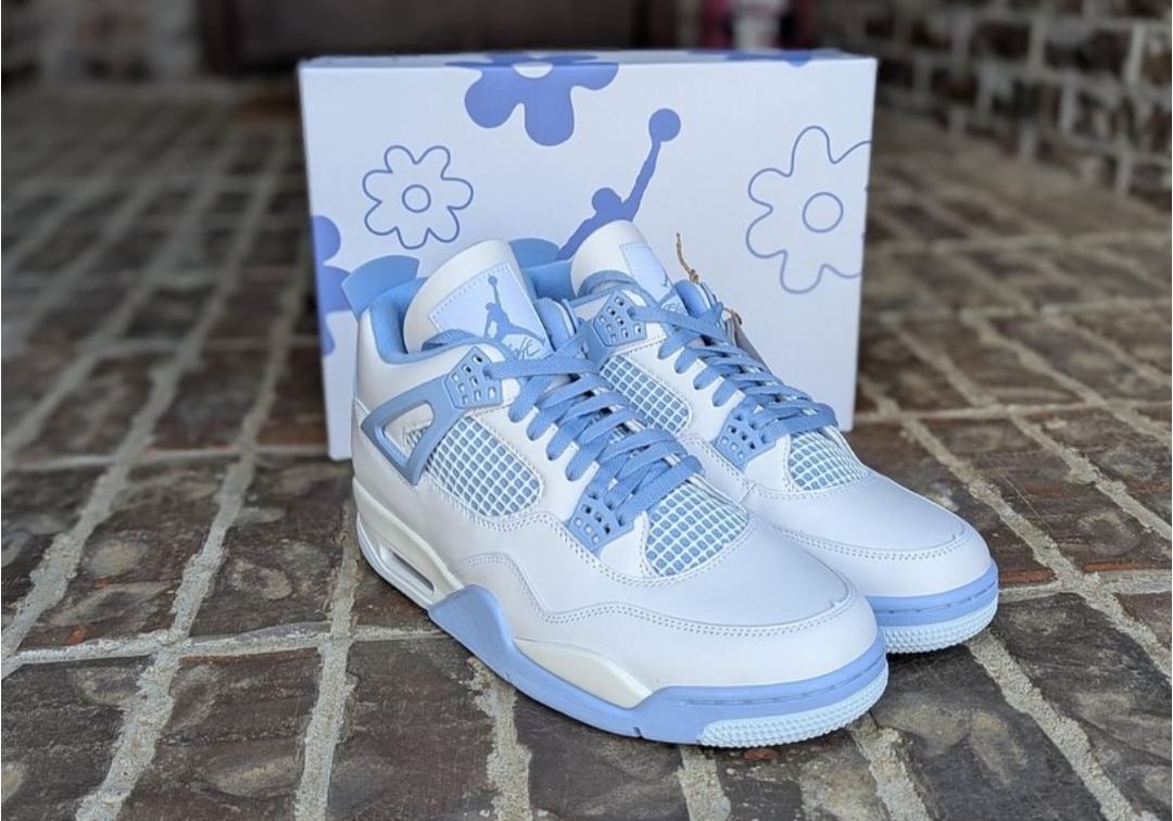 Air Jordan 4 “ALUMINUM”