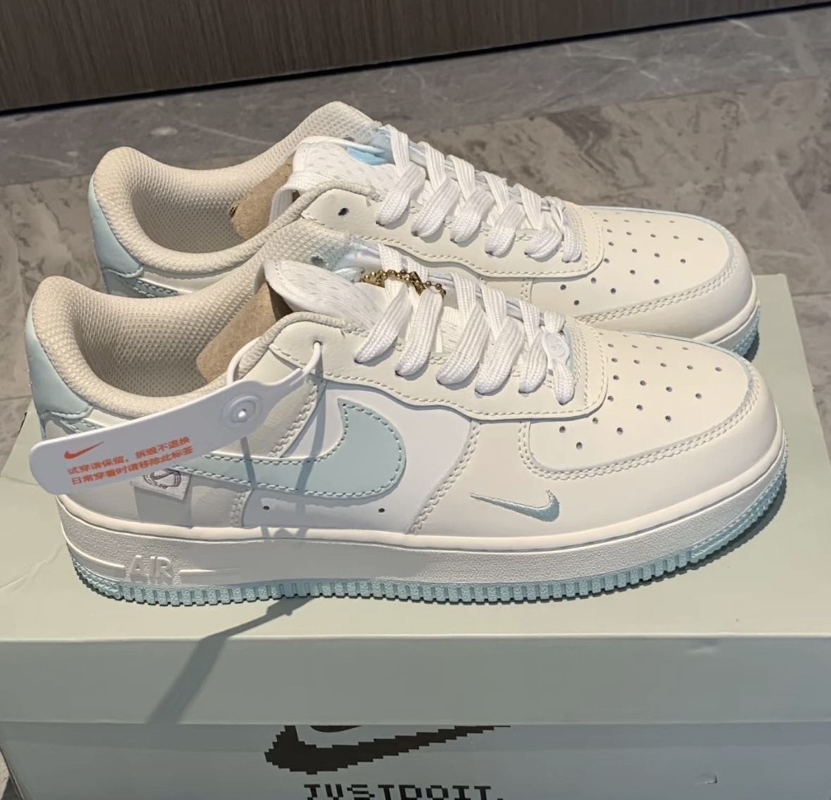 Nike Air Force 1 Low Floating Ice