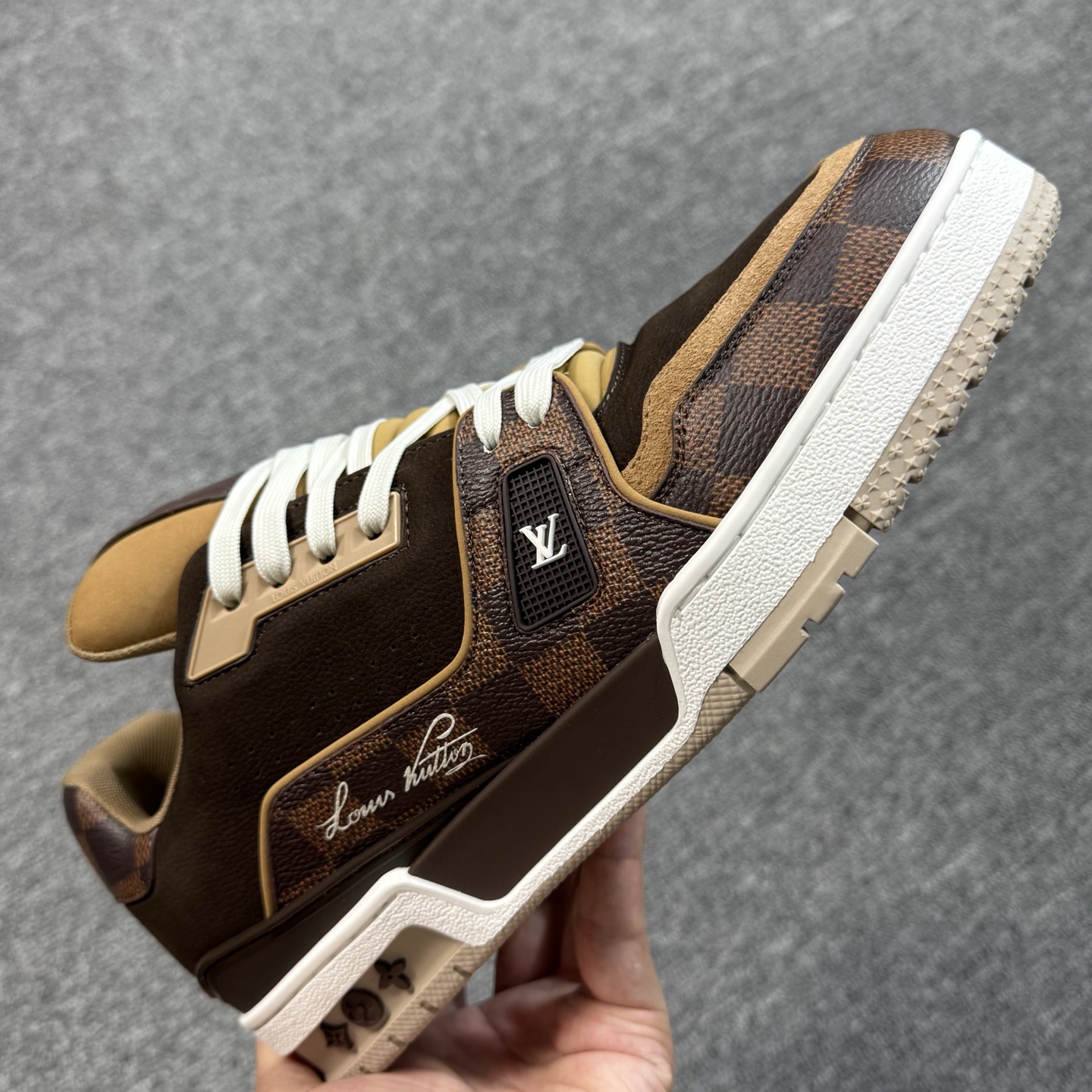 L0vis Vvtt0n LV Trainer Brown