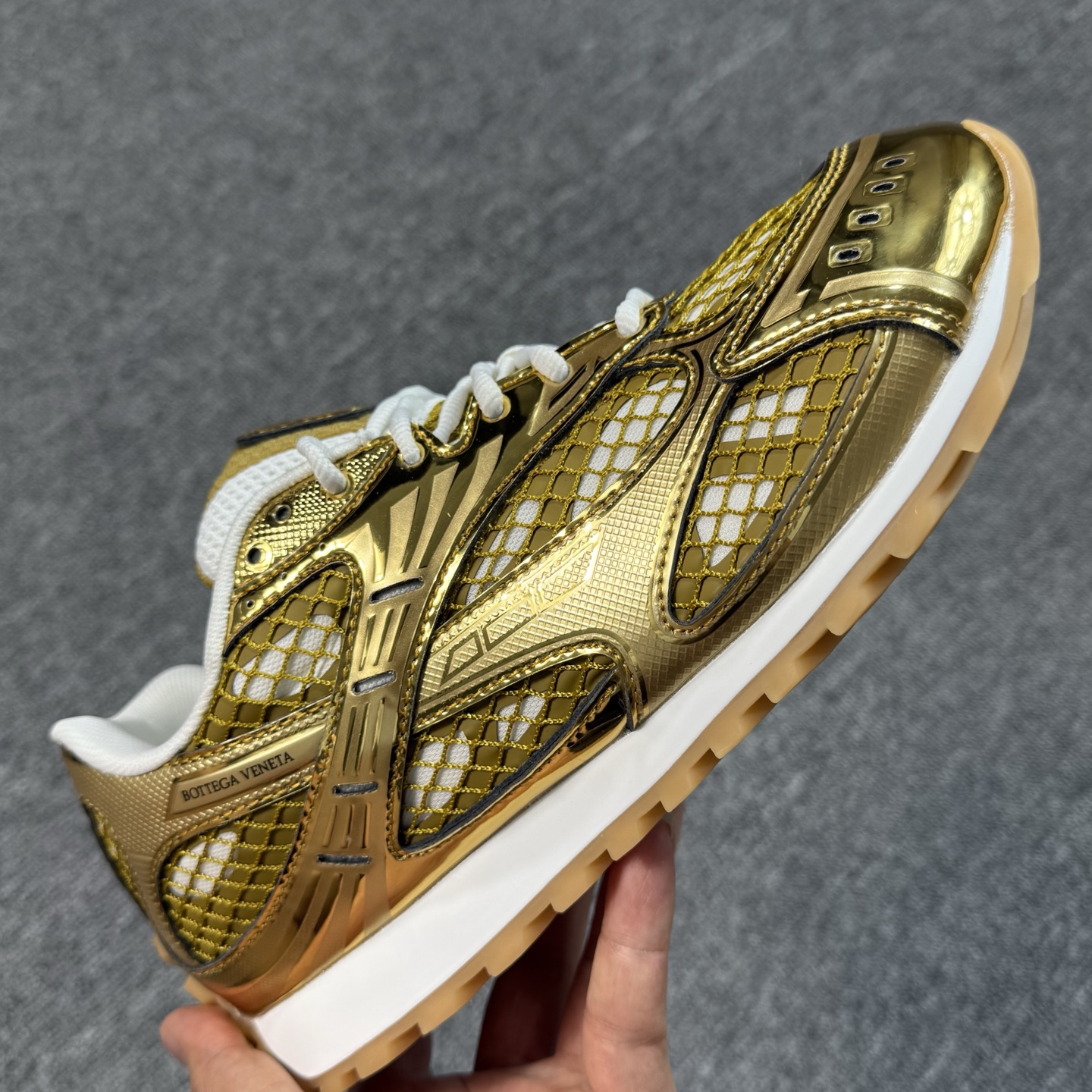 B0tt*ga Ven*ta Orbit Lace-up Round Toe Low-top