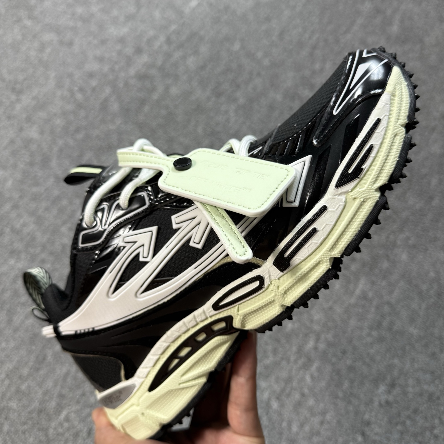 OFF-WHITE Be Right Back Black Lime