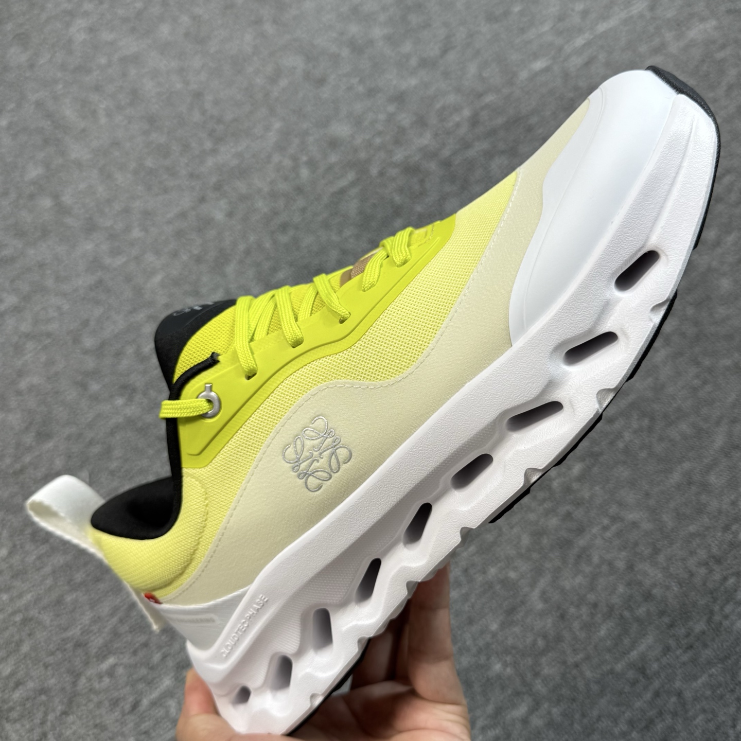 L0ew* X On Sneakers Cloudtilt 2.0