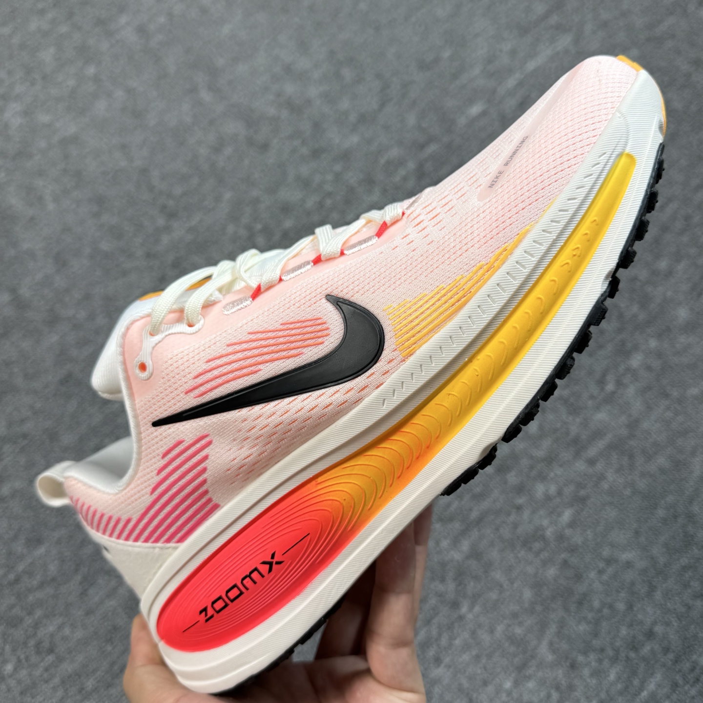 Nike Air Zoom Vomero 18