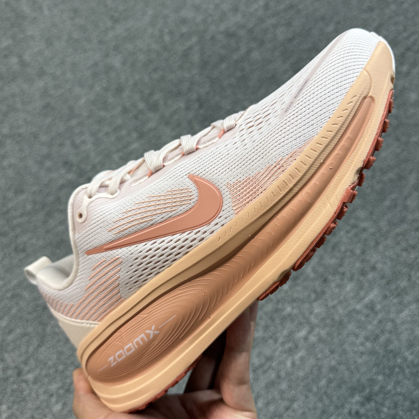 Nike Air Zoom Vomero 18