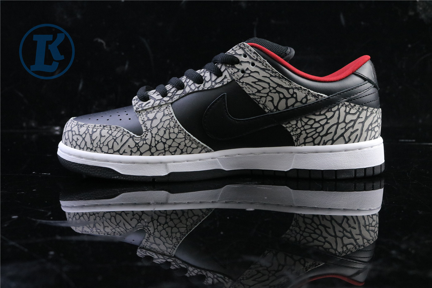 Svp*me X Nike SB Dunk Low Black And Grey