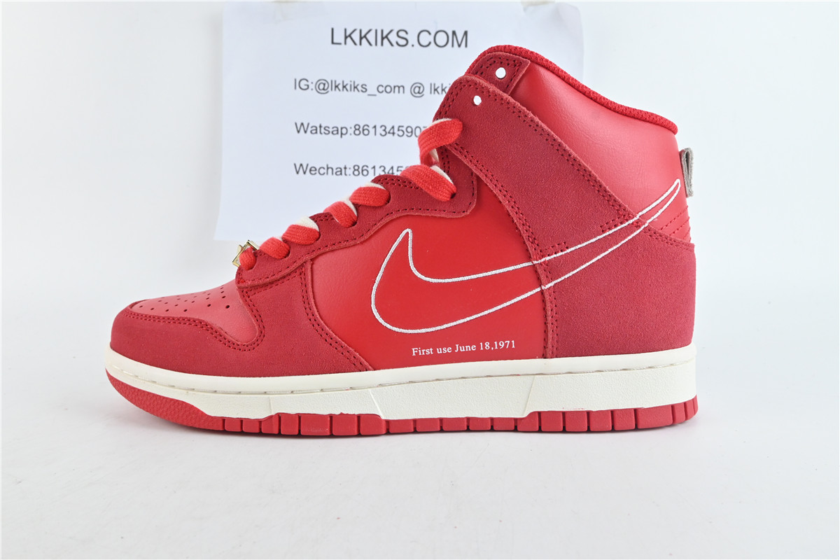 Nike Dunk High First Use Red